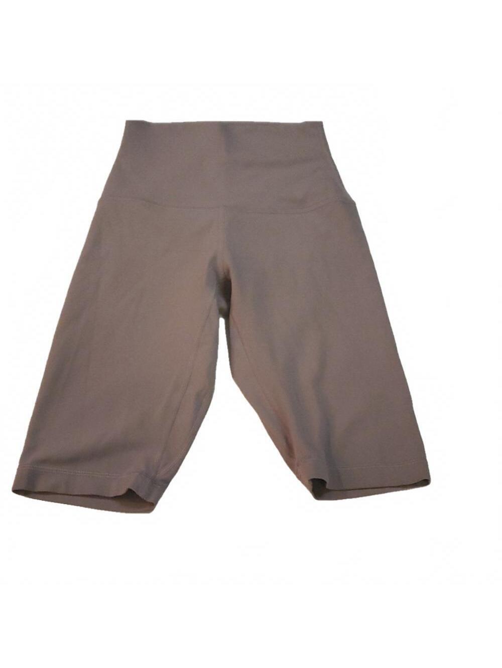 #1250 Lululemon align shorts size 2 b1015.